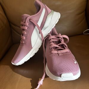 [NWT] PUMA | Kids' (Junior) Anzarun Lite Shoes | Size 5C | Pink